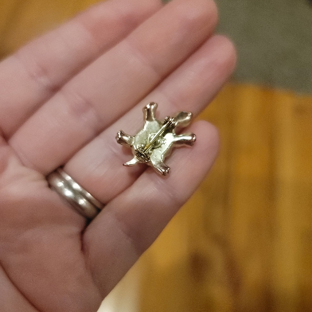 Tiny Turtle Brooch - image 3